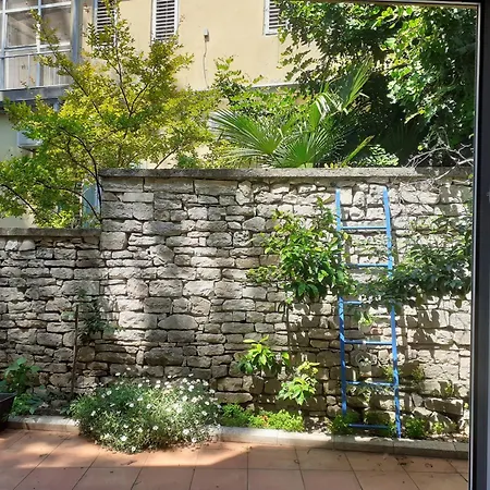 아파트 Mariza 풀라